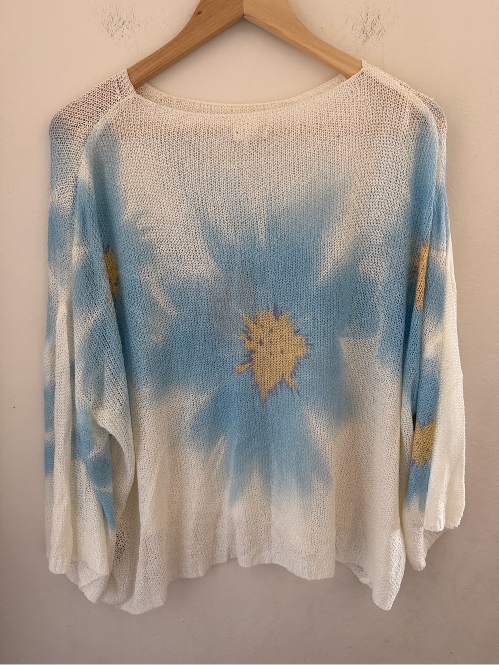 NWOT POL Clothing Sky Blue Floral Knit Sweater Oversized Daisy Open Knit S - Picture 2 of 7